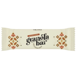 Baton granola cu migdale si tonka
