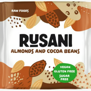 Biscuiti vegani cu migdale si boabe de cacao