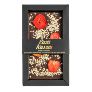 Ciocolata artizanala neagra cu capsuni liofilizate si alune