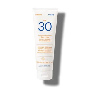 Emulsie corp si par SPF 30 Yoghurt Sun