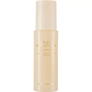 Emulsie pentru fata cu secretie de melc Snail Solution