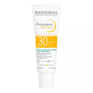 Fluid matifiant Akn Mat SPF30 Photoderm