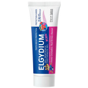 Pasta de dinti Elgydium Kids cu aroma de fructe de padure