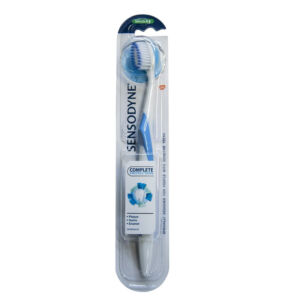 SENSODYNE Periuta complete protection medium