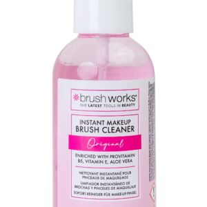 Solutie pentru curatarea pensulelor de machiaj