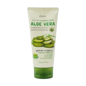 Spuma de curatare calmanta cu Aloe Vera